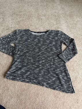 Lilla P Black & White Asymmetrical Knit Sweater – Size Small
